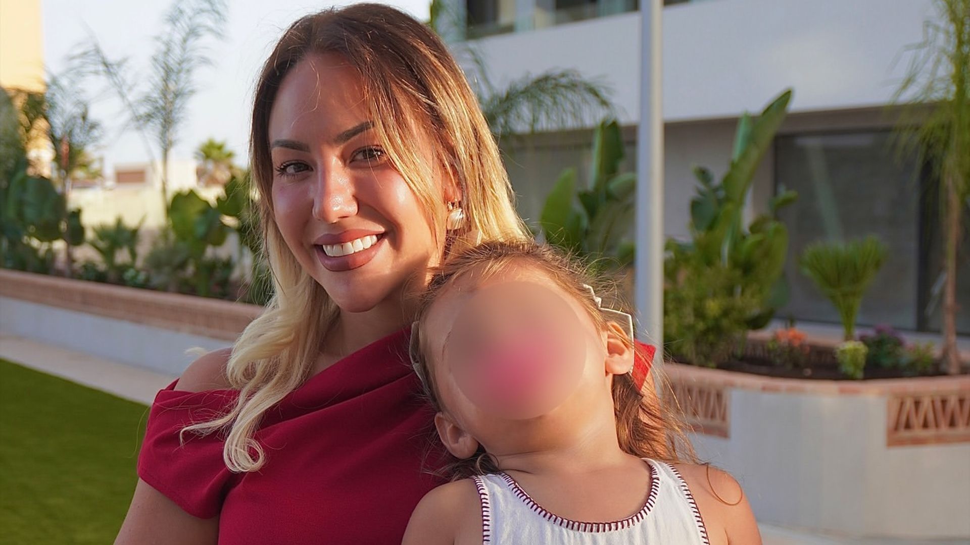Patricia Steisy y su hija, en una imagen de redes sociales