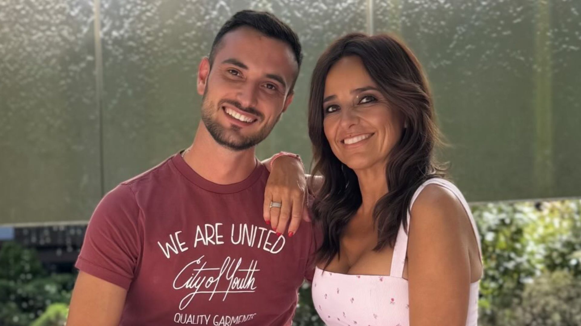 Así es la casa en la que vive Carmen Alcayde y su novio Charli, de estilo atemporal y a las afueras de Madrid Así es la casa en la que vive Carmen Alcayde y su novio Charli, de estilo atemporal y a las afueras de Madrid