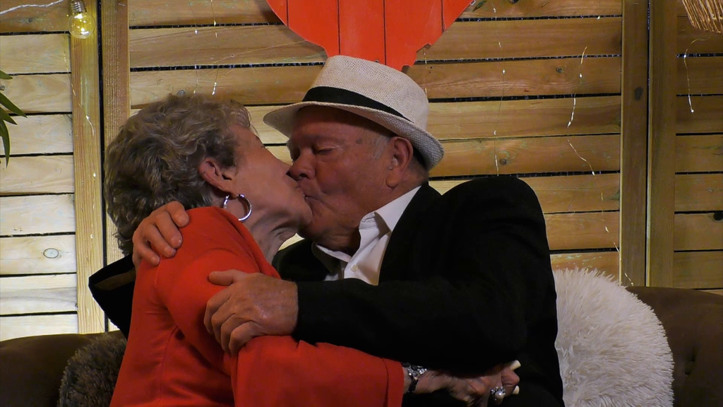 Alonso y Dolores se comen a besos: “¡Ay cuando te pille!”