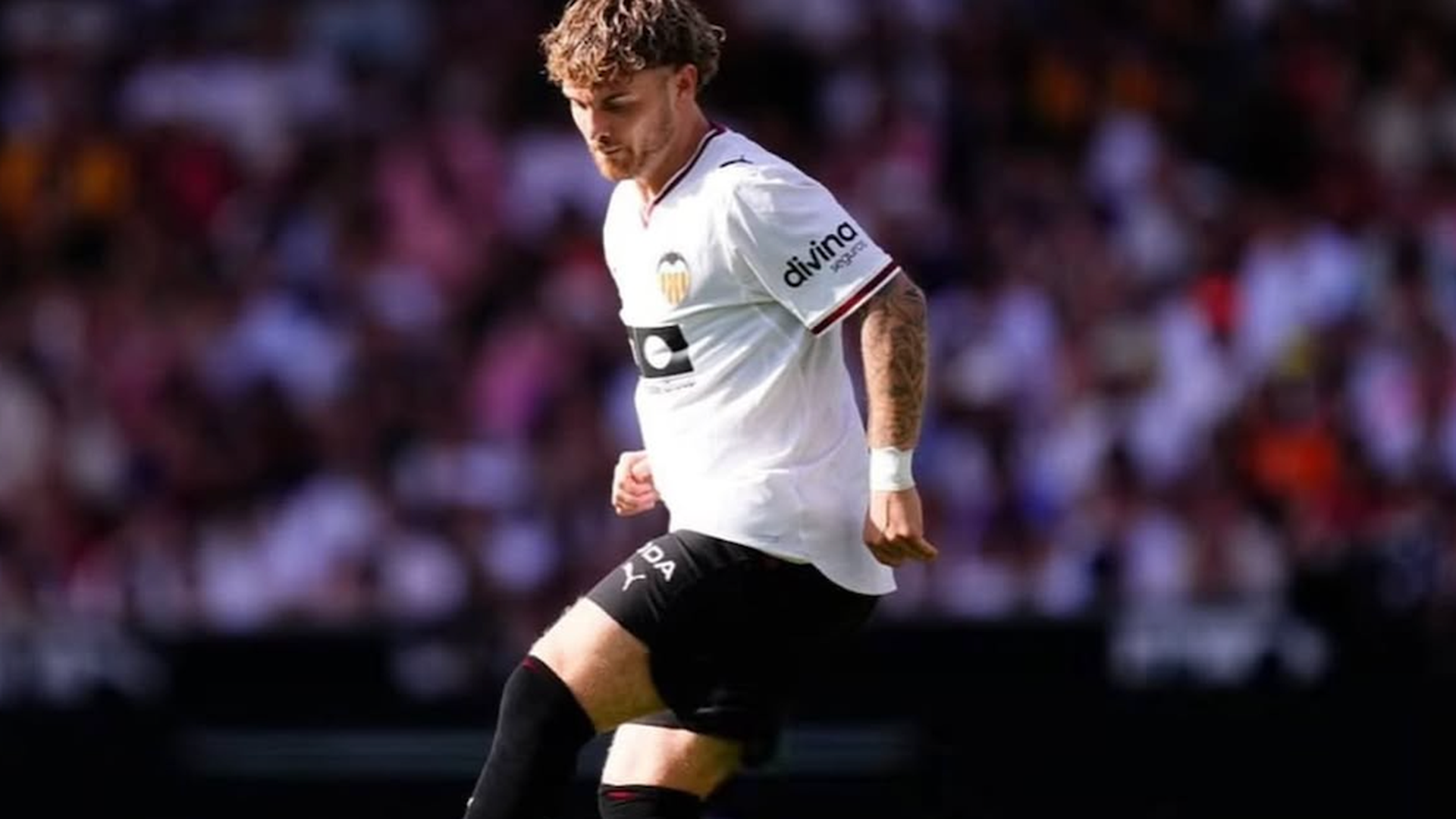 Harvey Elliott debuta con el Valencia CF