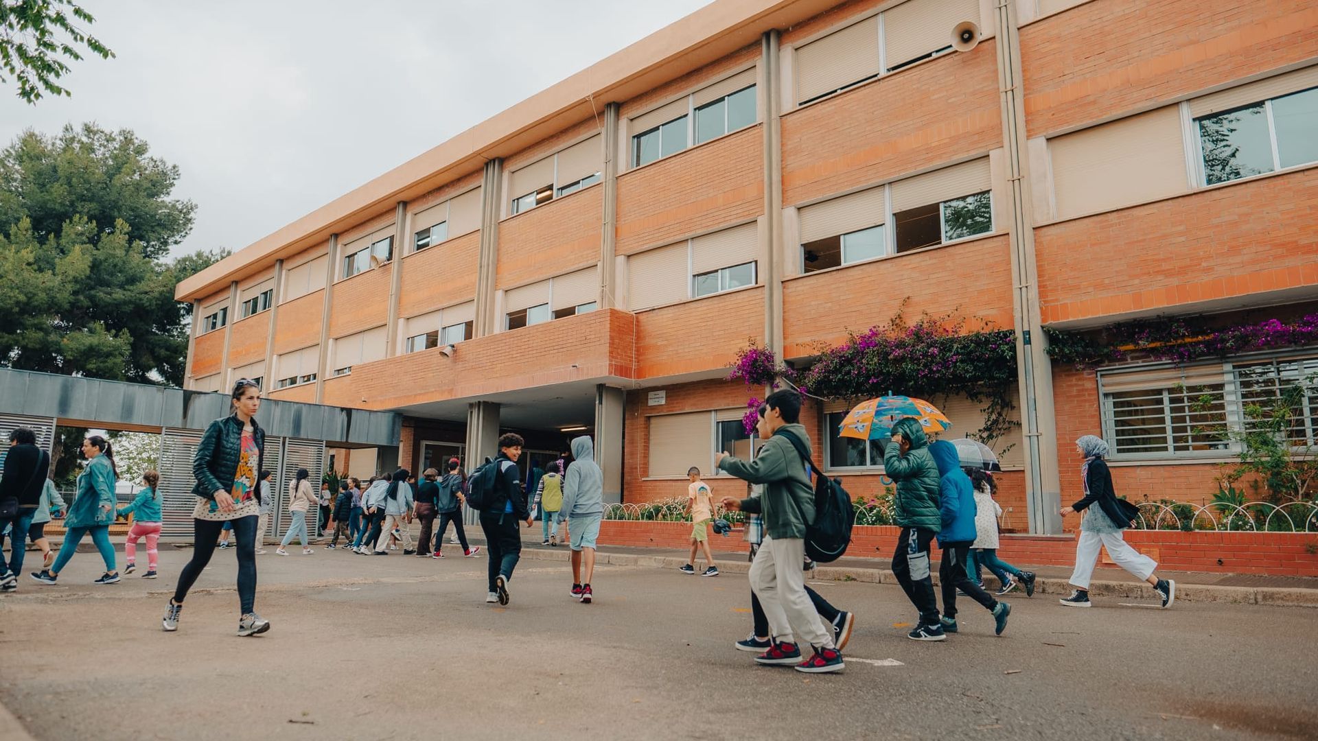 Institut Escola Freixes de Terrassa Institut Escola Freixes de Terrassa