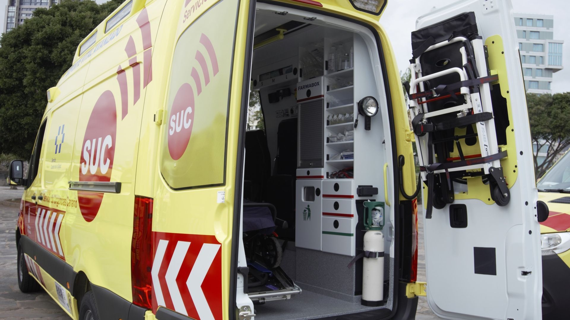 Ambulancia del Servicio de Urgencias Canario Ambulancia del Servicio de Urgencias Canario