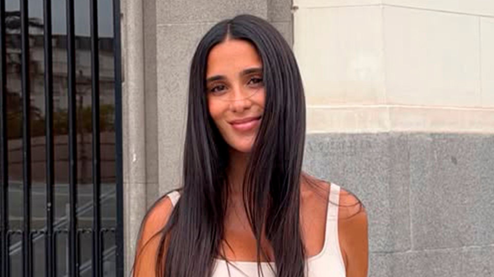 Claudia Martínez se sincera sobre el dolor que siente en el pecho debido a la lactancia Claudia Martínez se sincera sobre el dolor que siente en el pecho debido a la lactancia