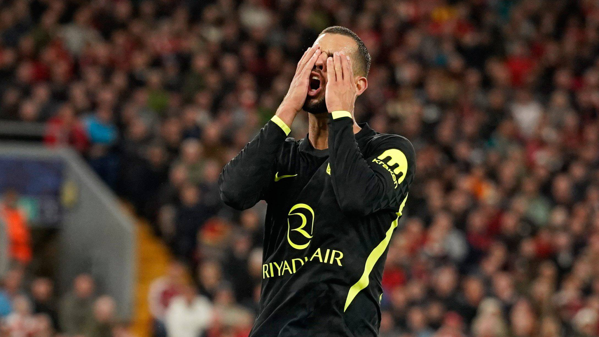 Hancko se lamenta de una ocasión durante el Liverpool-Atlético Hancko se lamenta de una ocasión durante el Liverpool-Atlético