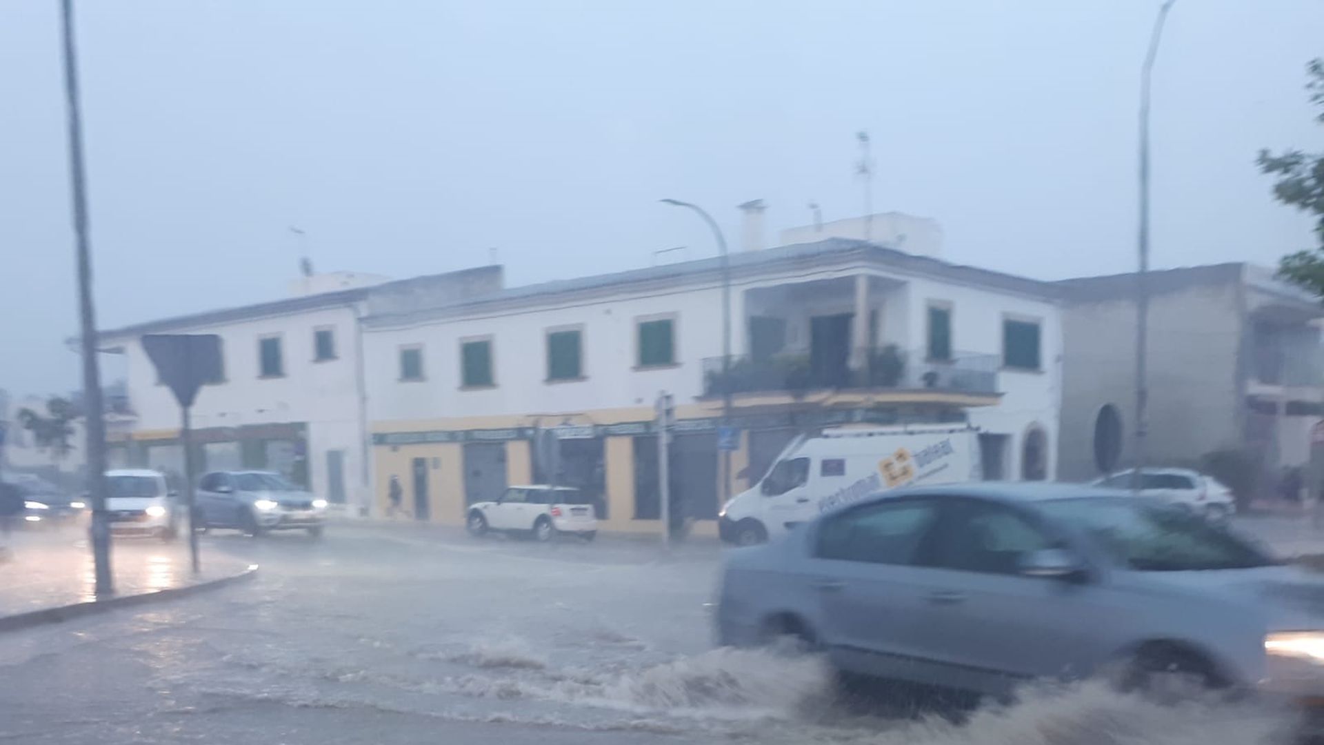 Imagen de Felanitx, en Mallorca, bajo una tromba de agua Imagen de Felanitx, en Mallorca, bajo una tromba de agua