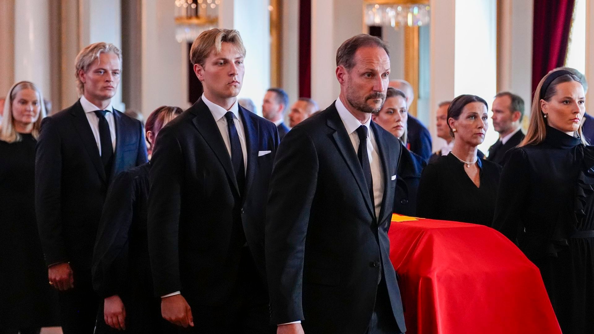 Marius Borg sí estuvo presente en los actos íntimos y familiares tras la muerte del rey Harald