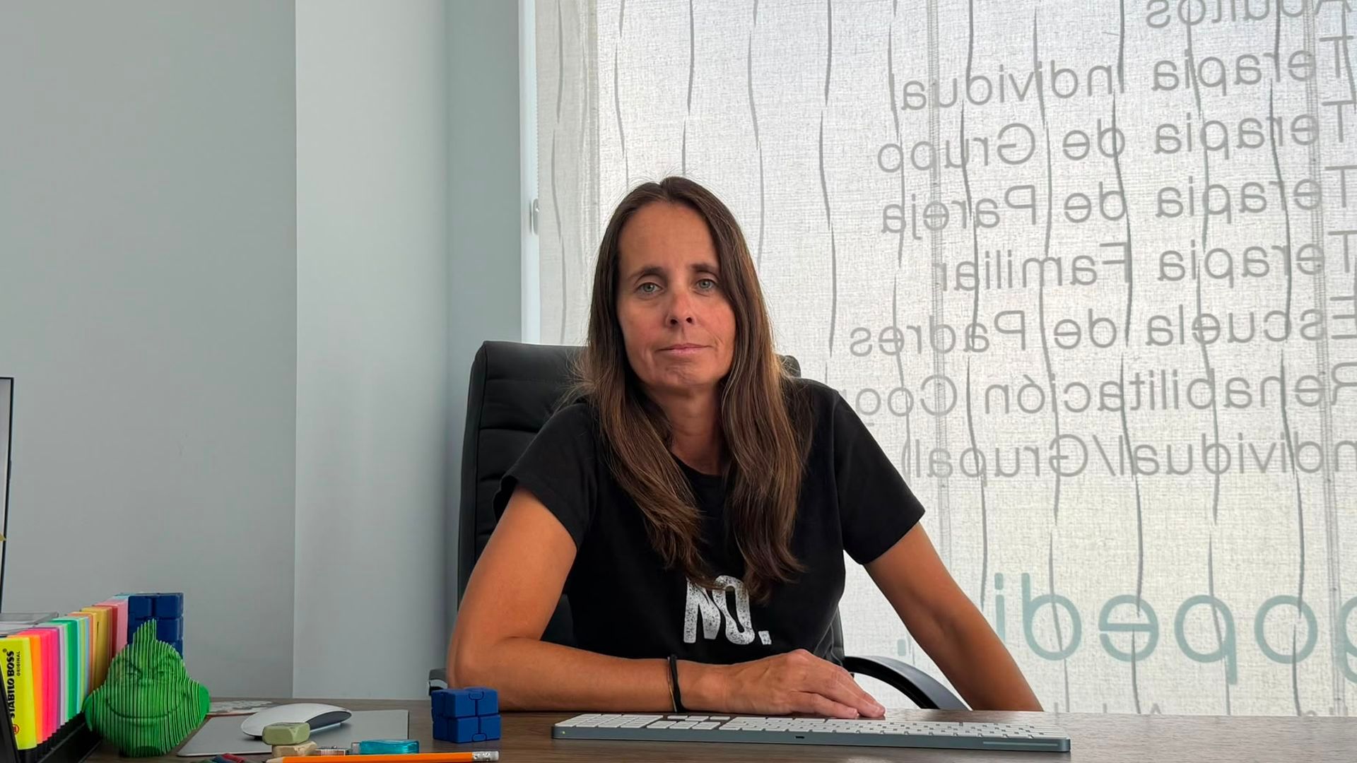Nora, psicóloga experta en prevención del suicidio Nora, psicóloga experta en prevención del suicidio