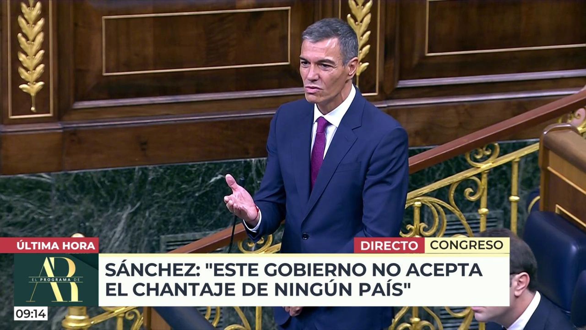 Pedro Sánchez contesta a Abascal: "Yo soy un perro, pero no tengo amo" Pedro Sánchez contesta a Abascal: "Yo soy un perro, pero no tengo amo"