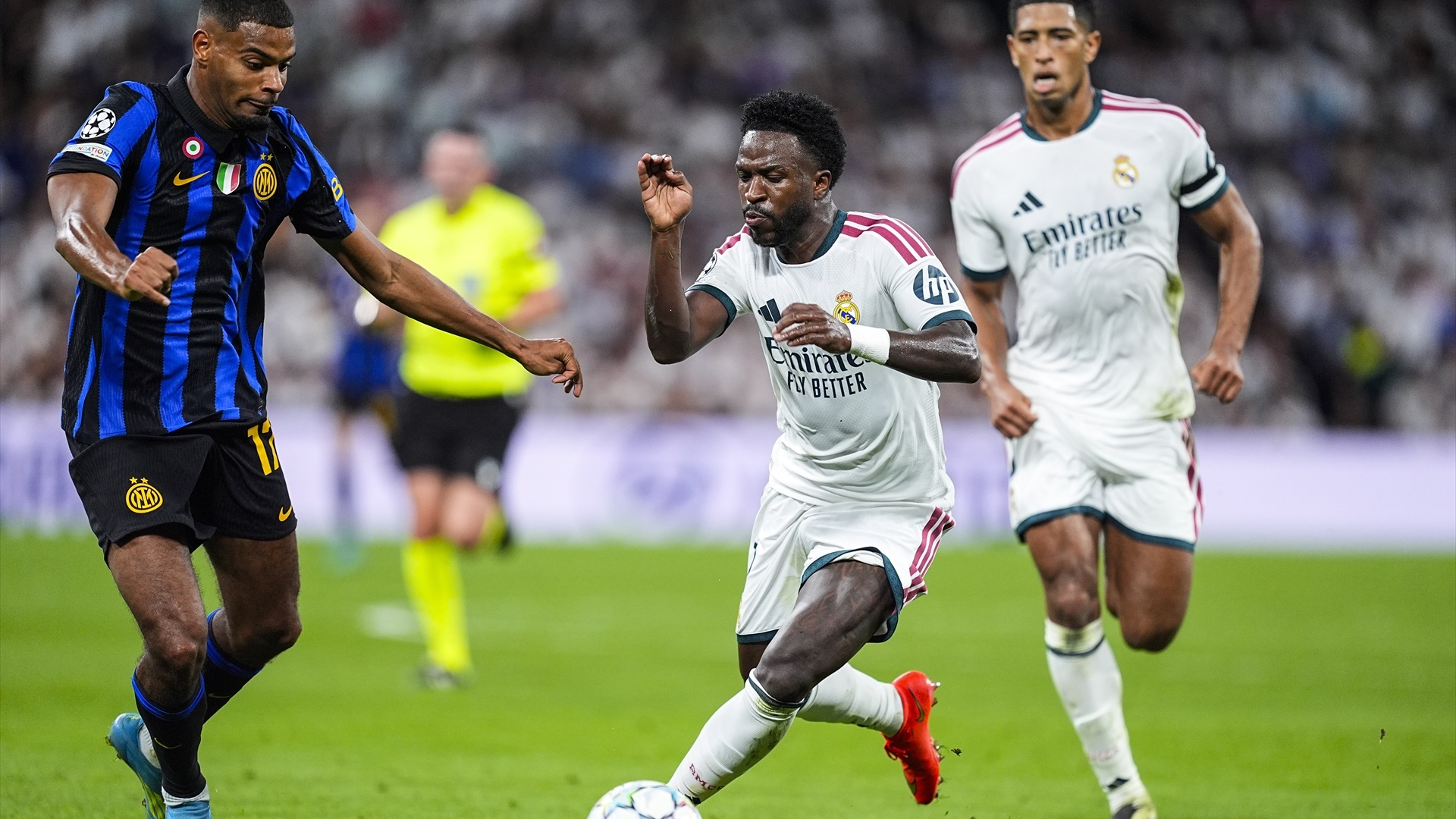 Vinícius, con Bellingham detrás durante el Real Madrid-Inter Vinícius, con Bellingham detrás durante el Real Madrid-Inter