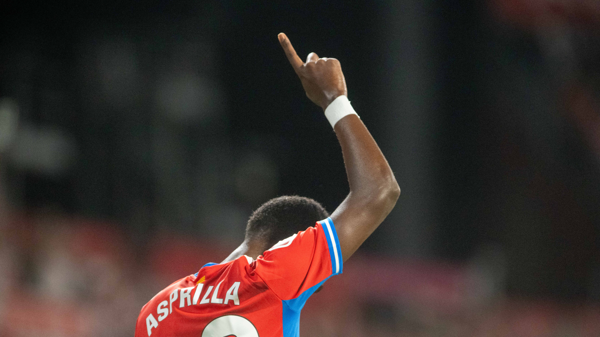 Asprilla celebra un gol con el Girona Asprilla celebra un gol con el Girona