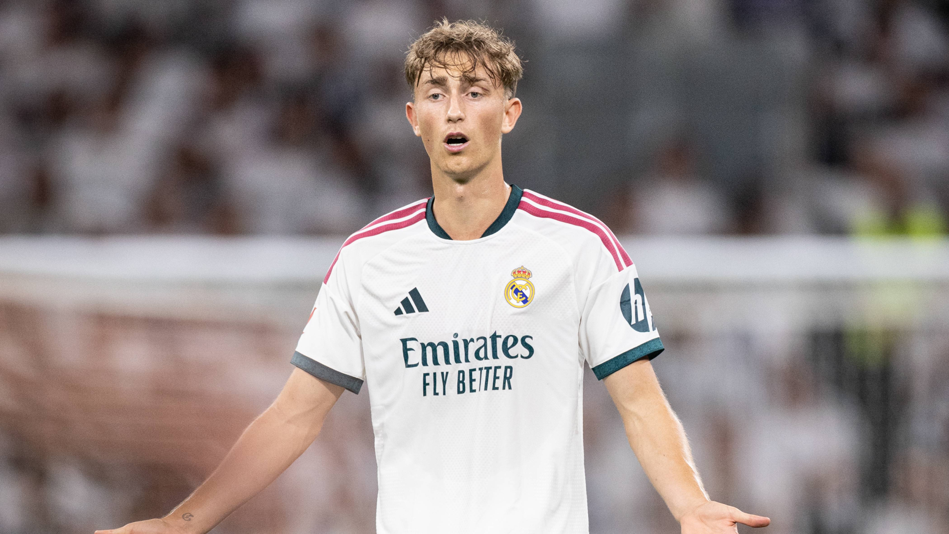 Dean Huijsen, en un partido con el Real Madrid Dean Huijsen, en un partido con el Real Madrid