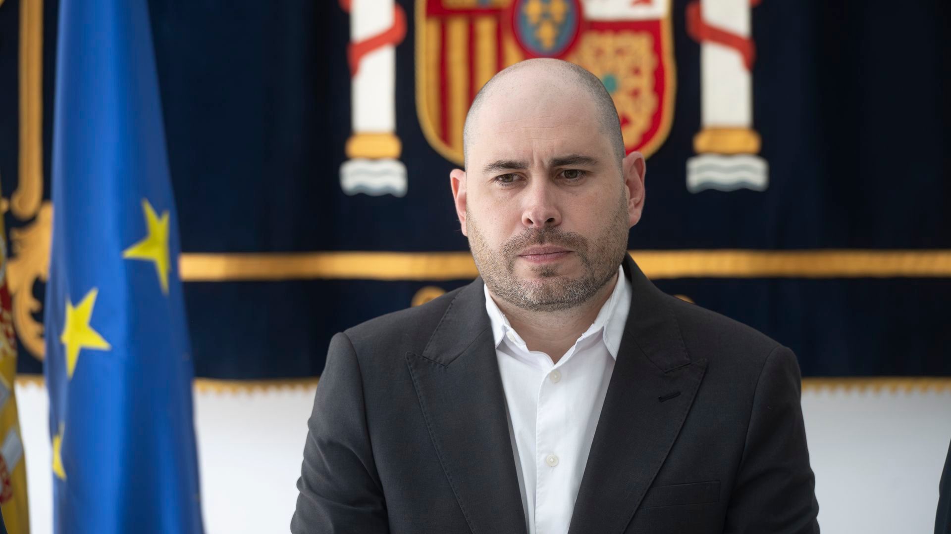 El delegado del Gobierno de Ceuta no sabe un mes después lo que dijo el CNI a su hombre de confianza y miente al decir que este informa en sobres lacrados