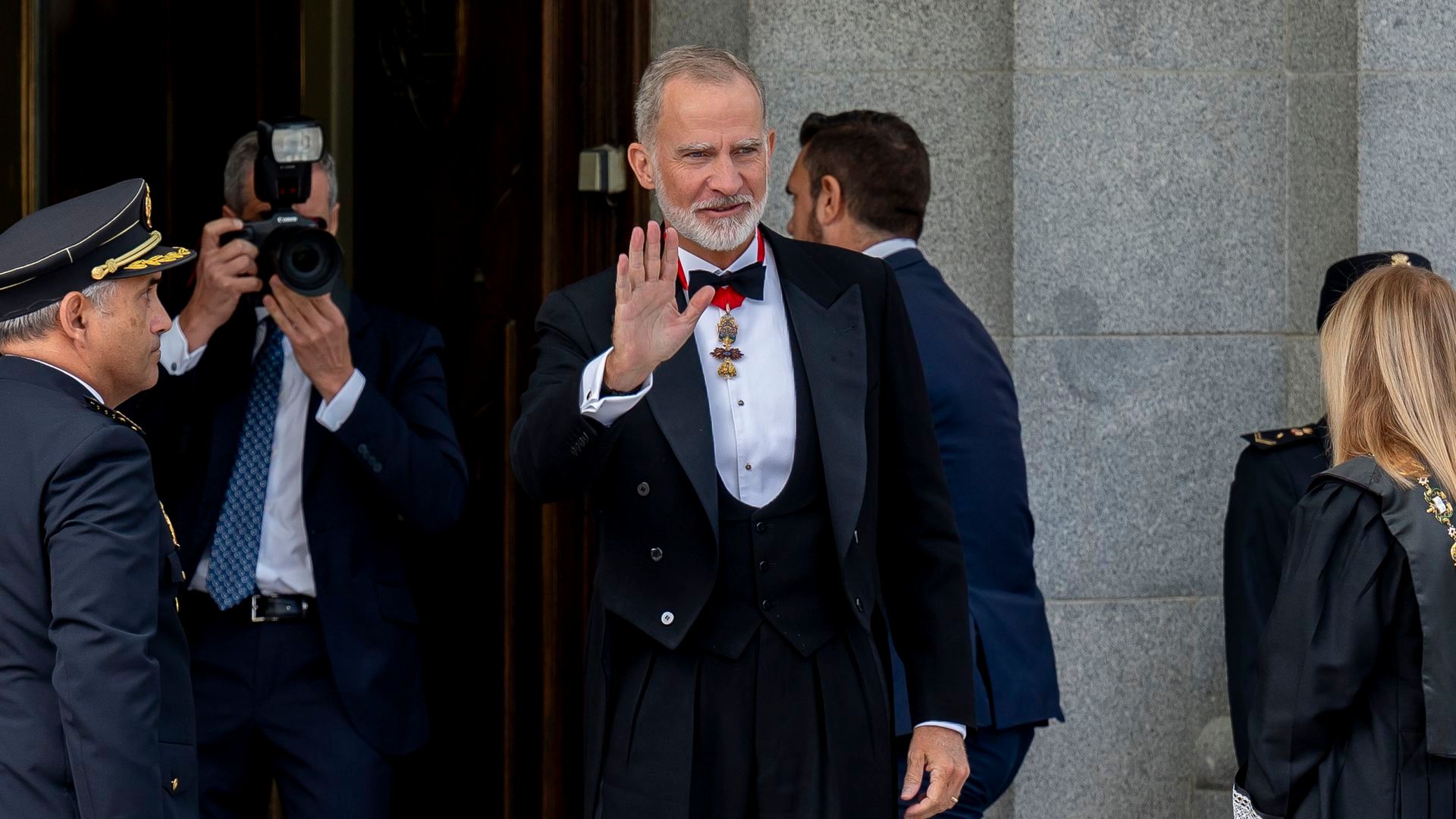 El Rey irá acompañado por la Reina a Ceuta y Melilla pero aún no hay fecha para la visita, según Zarzuela El Rey irá acompañado por la Reina a Ceuta y Melilla pero aún no hay fecha para la visita, según Zarzuela