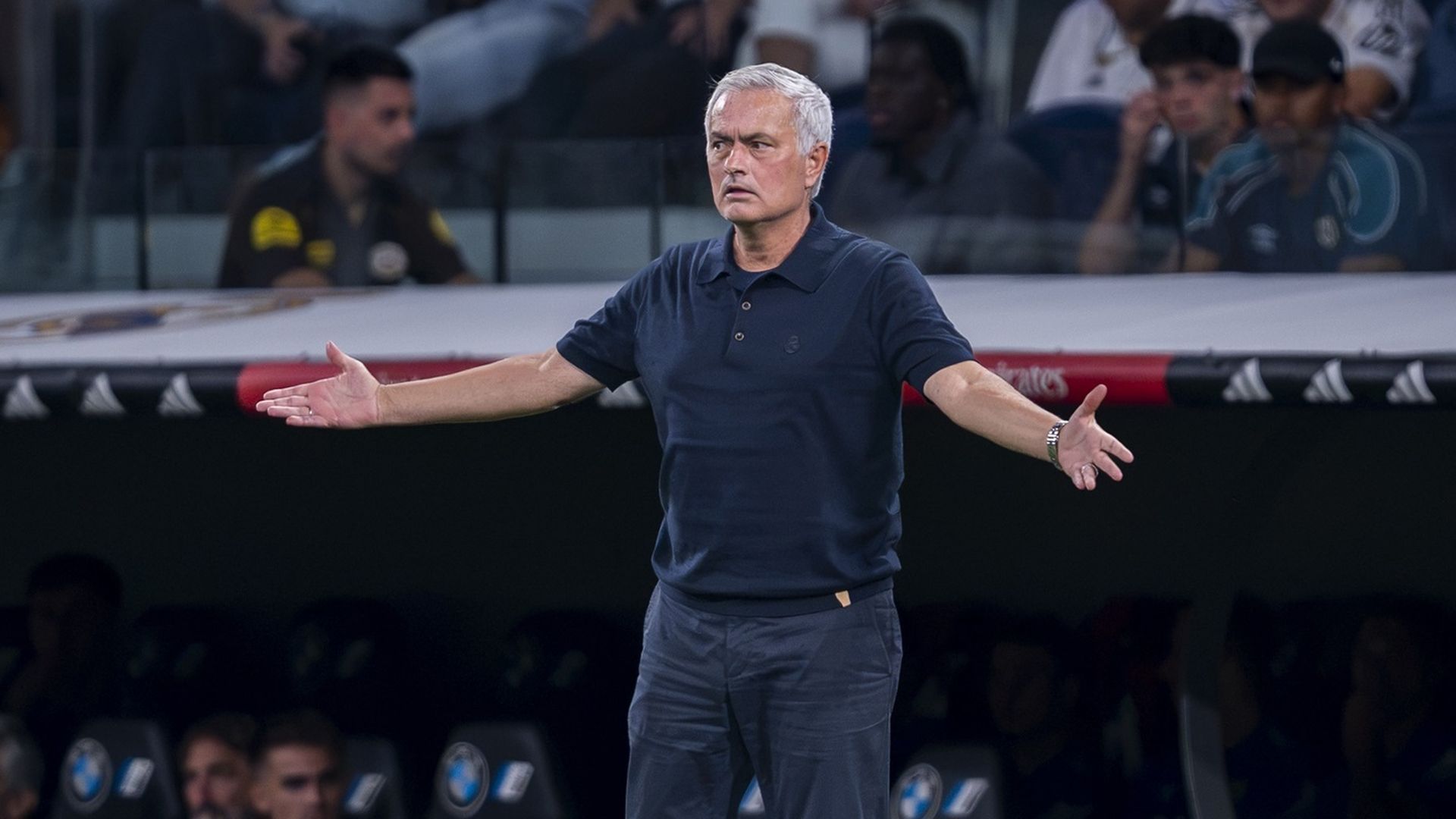 José Mourinho, durante el Real Madrid - Rayo Vallecano José Mourinho, durante el Real Madrid - Rayo Vallecano