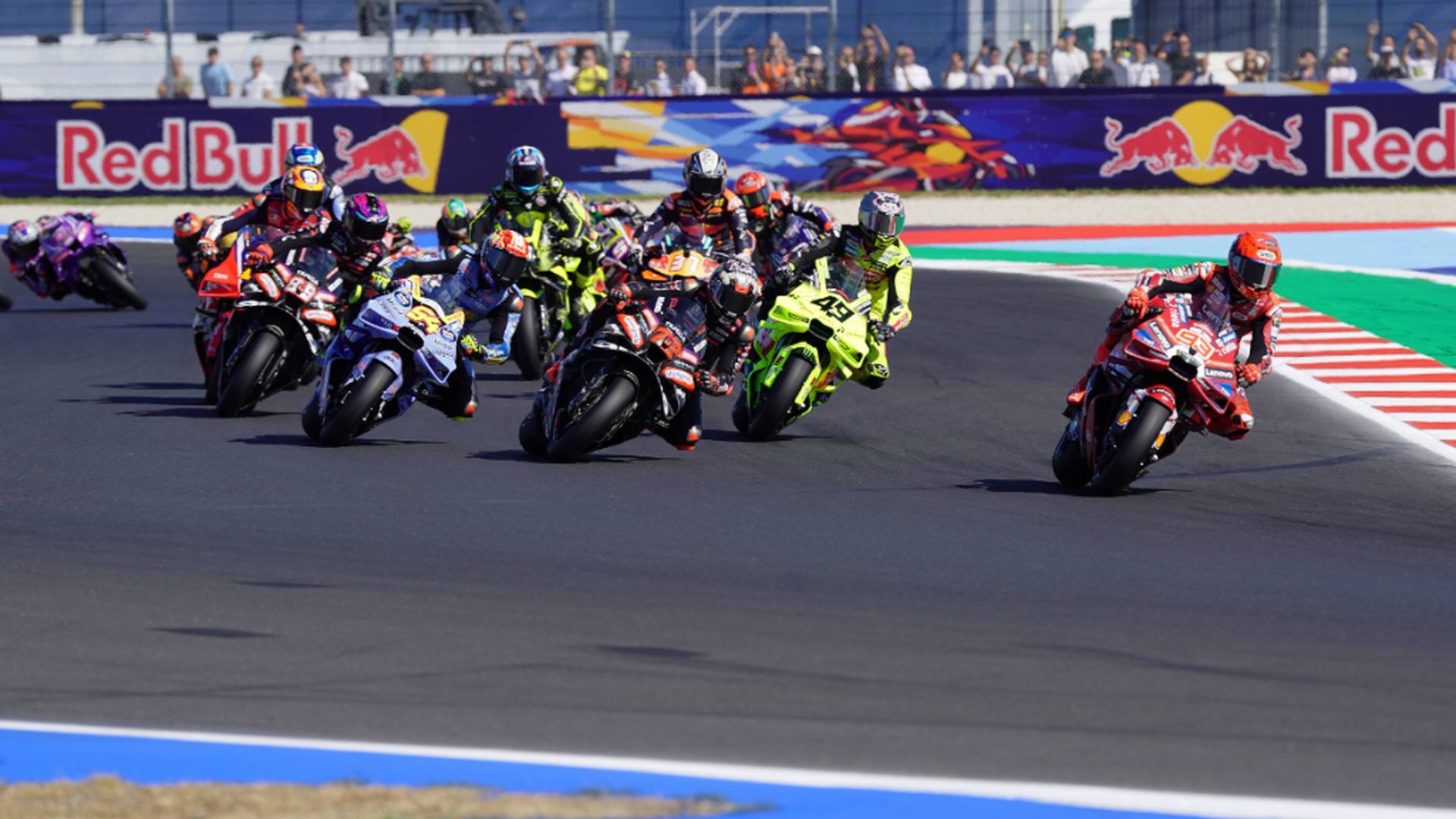 Marc Márquez, liderando la 'sprint' en Misano
