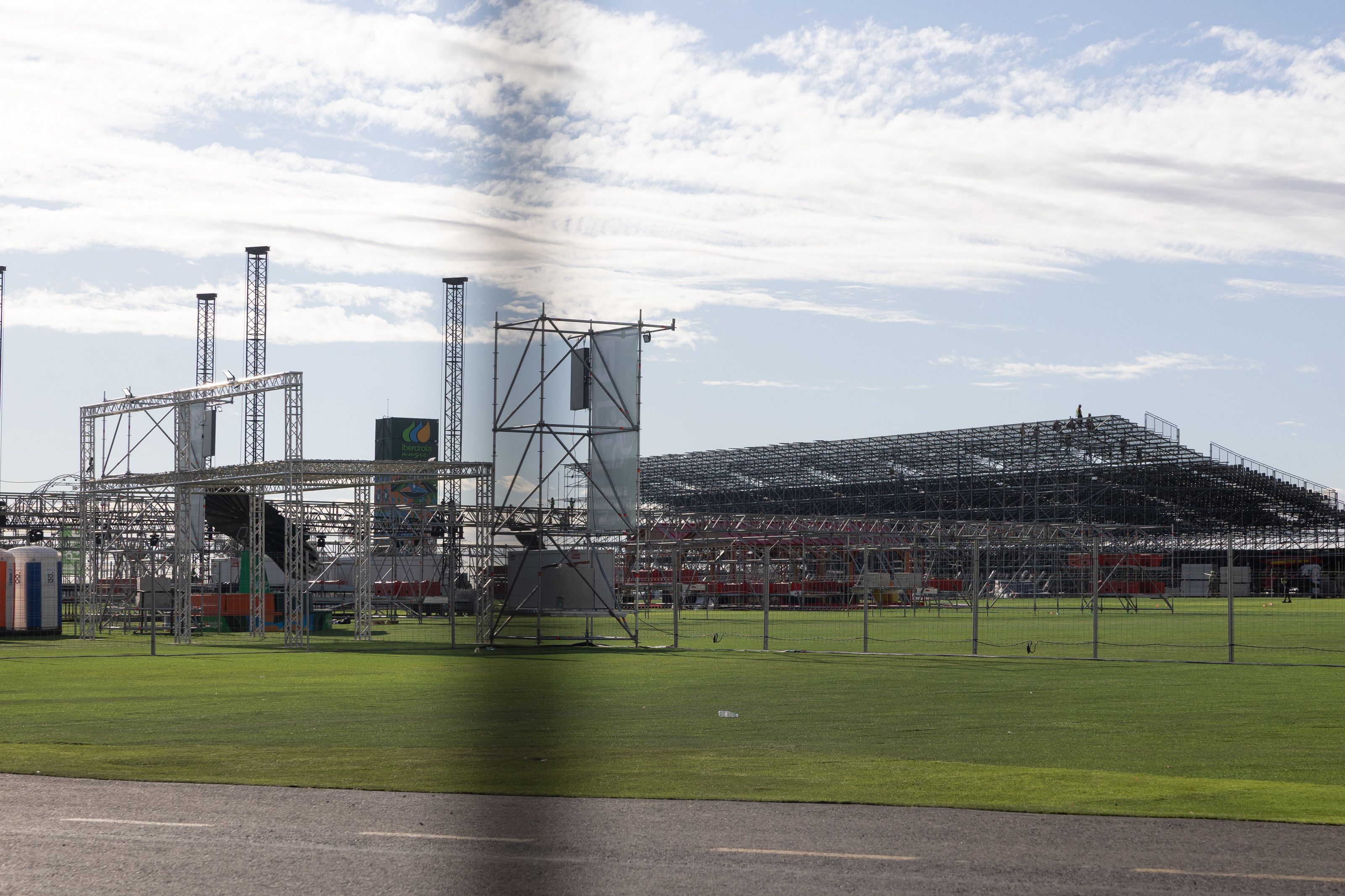 Construcción del estadio Shakira en Villaverde