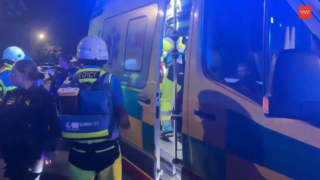 Así han atendido los servicios de Emergencia a los menores que han sido arrollados por un tren de Cercanías en Galapagar, Madrid