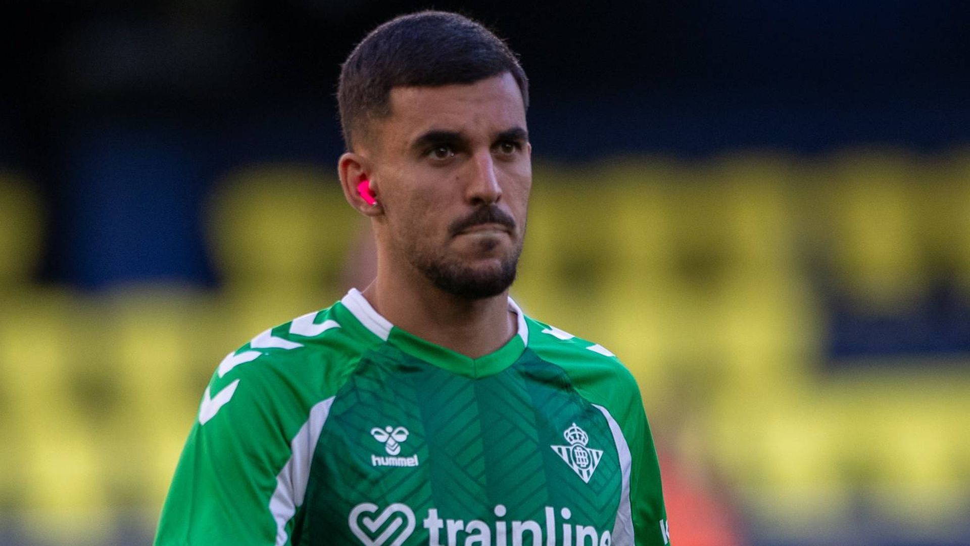 Dani Ceballos, en los prolegómenos del Villarreal - Betis