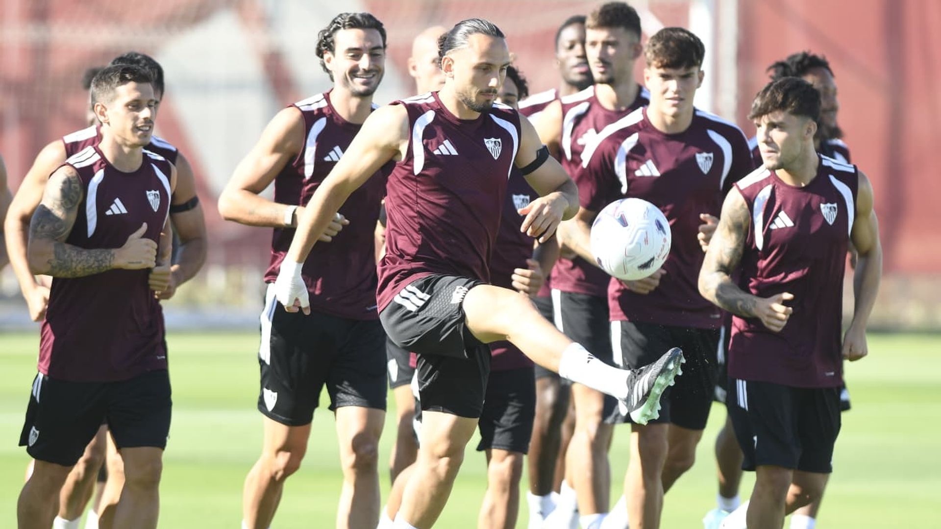 Kochorashvili, en el entrenamiento del Sevilla de este lunes