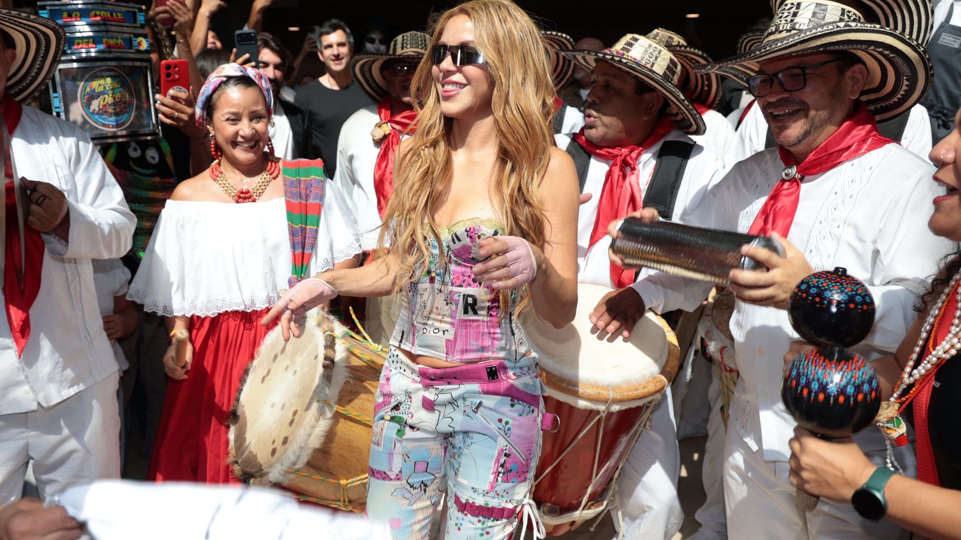 La cantante Shakira a su llegada a Madrid, en el Aeropuerto Adolfo Suárez Madrid-Barajas, este 14 de septiembre