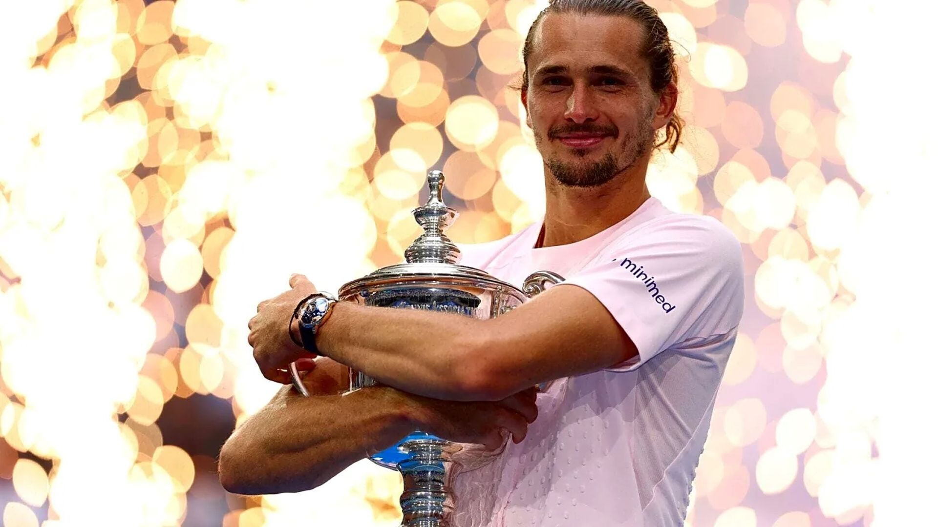 Zverev con el trofeo del US Open