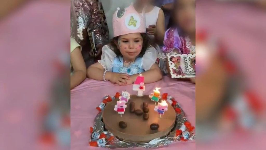 Alejandra sopla por primera vez sus velas en su cuarto cumpleaños: solo tenía un pulmón y su traquea se bloqueaba
