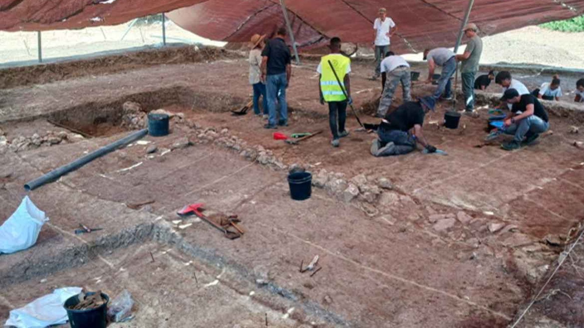 Excavaciones en el Cerro del Villar