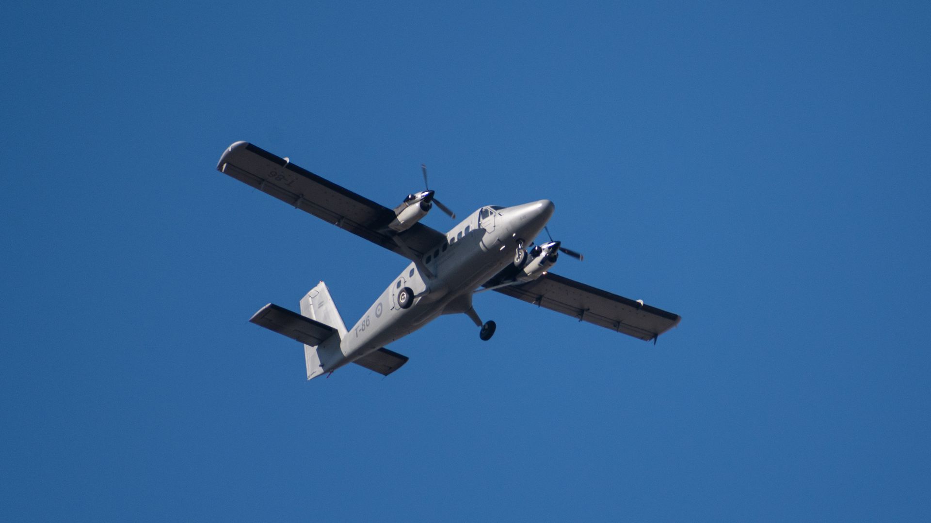 La increíble pedida de manos de un piloto a su novio en pleno vuelo sobre Malibú, California: "Intenté contener las lágrimas" La increíble pedida de manos de un piloto a su novio en pleno vuelo sobre Malibú, California: "Intenté contener las lágrimas"