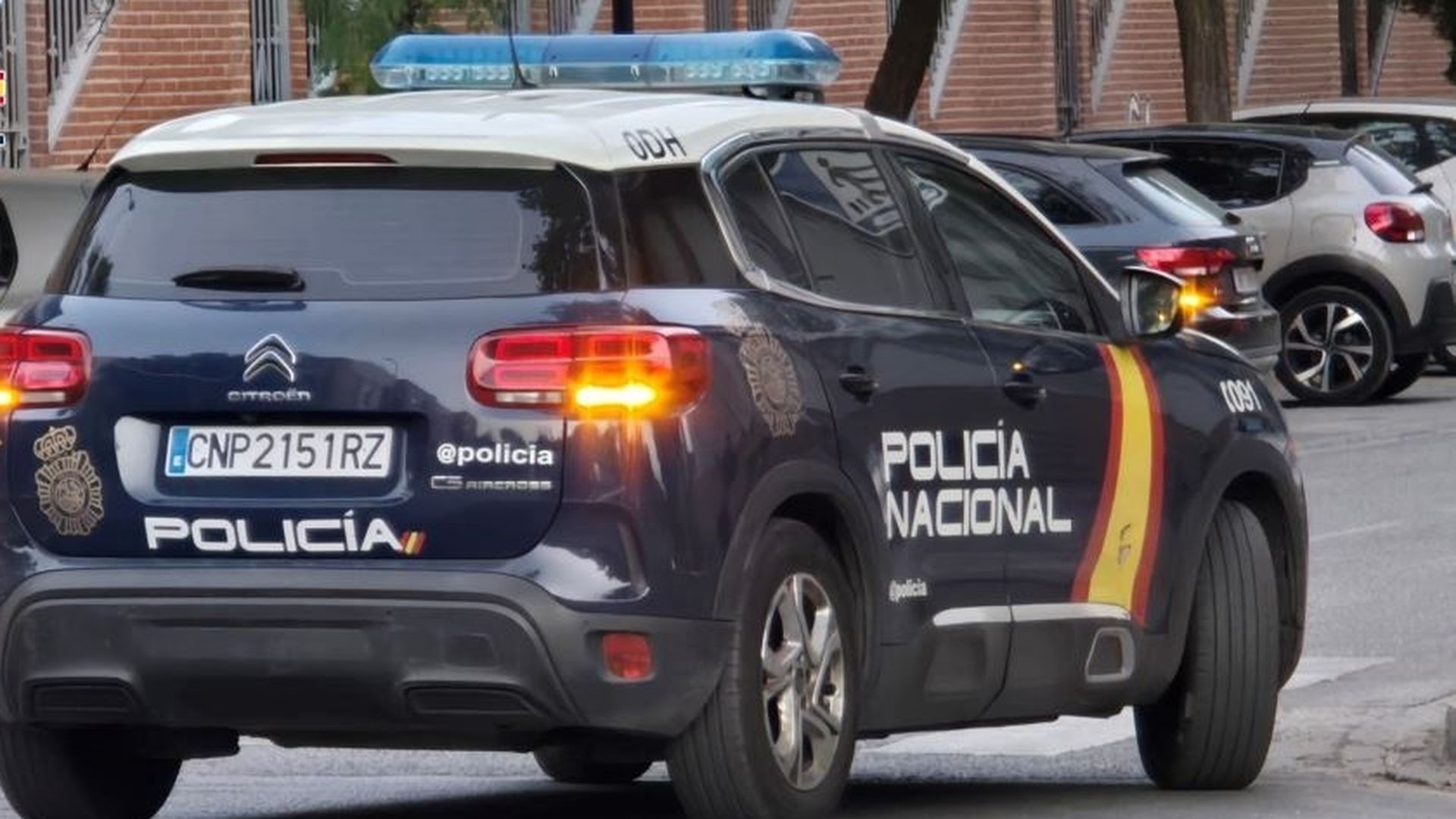 Coche de la Policía Nacional en Granada Coche de la Policía Nacional en Granada