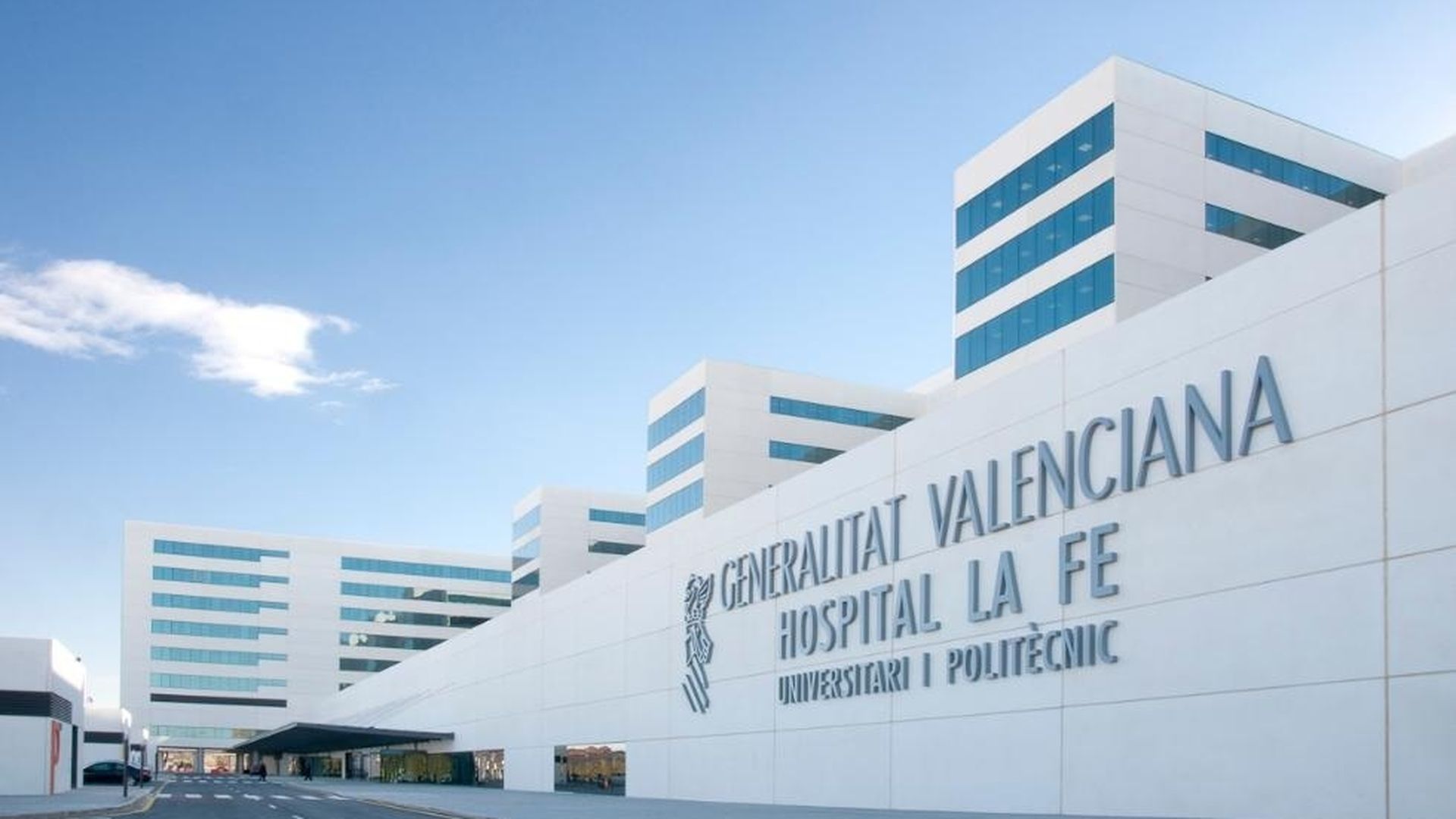 Imagen de archivo del Hospital de La Fe de Valencia donde se encuentra ingresado el niño que se ha precipitado desde un balcón en Canals Imagen de archivo del Hospital de La Fe de Valencia donde se encuentra ingresado el niño que se ha precipitado desde un balcón en Canals