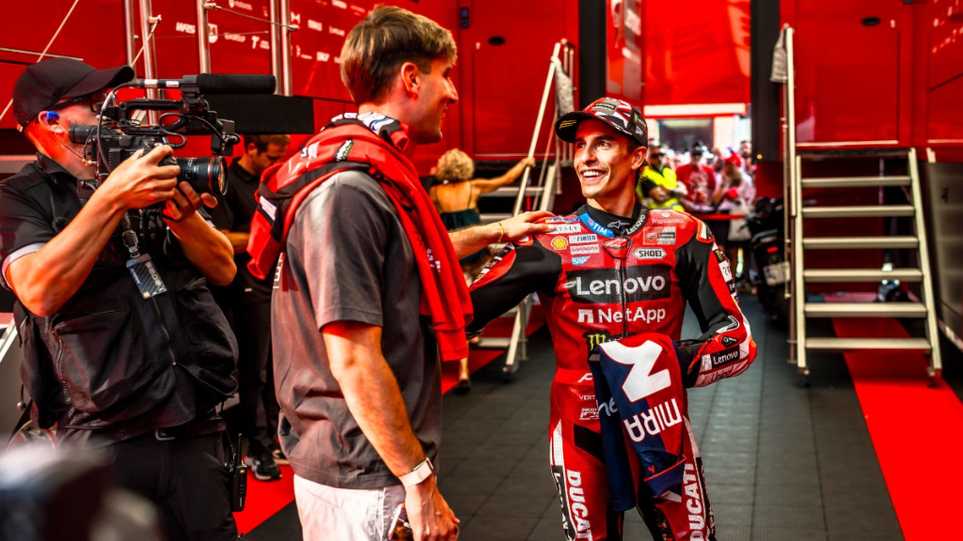 Juan Miranda y Marc Márquez, en Misano