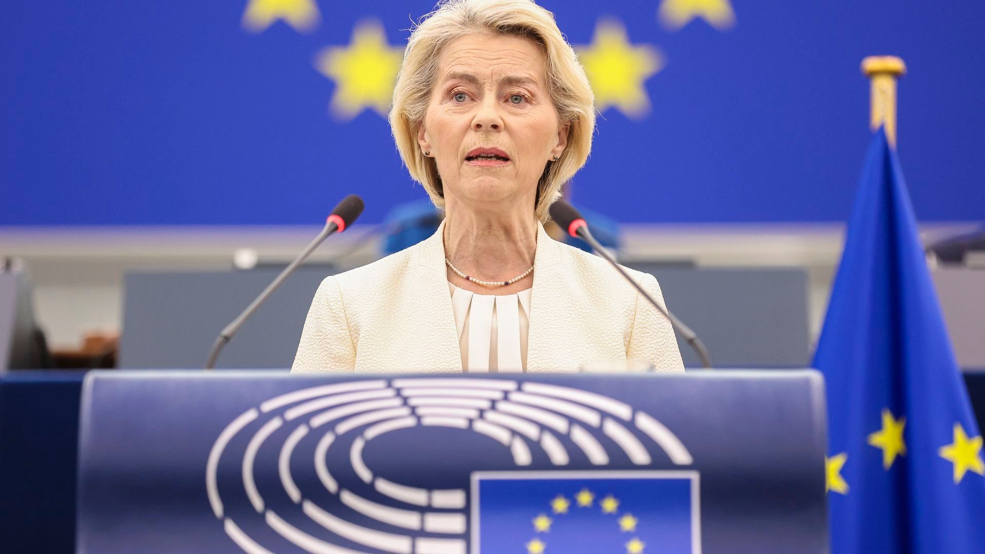La Comisión Europea pide vetar las redes sociales a los menores de 13 años y un acceso con restricciones hasta los 15: "Es hora de que Europa actúe"