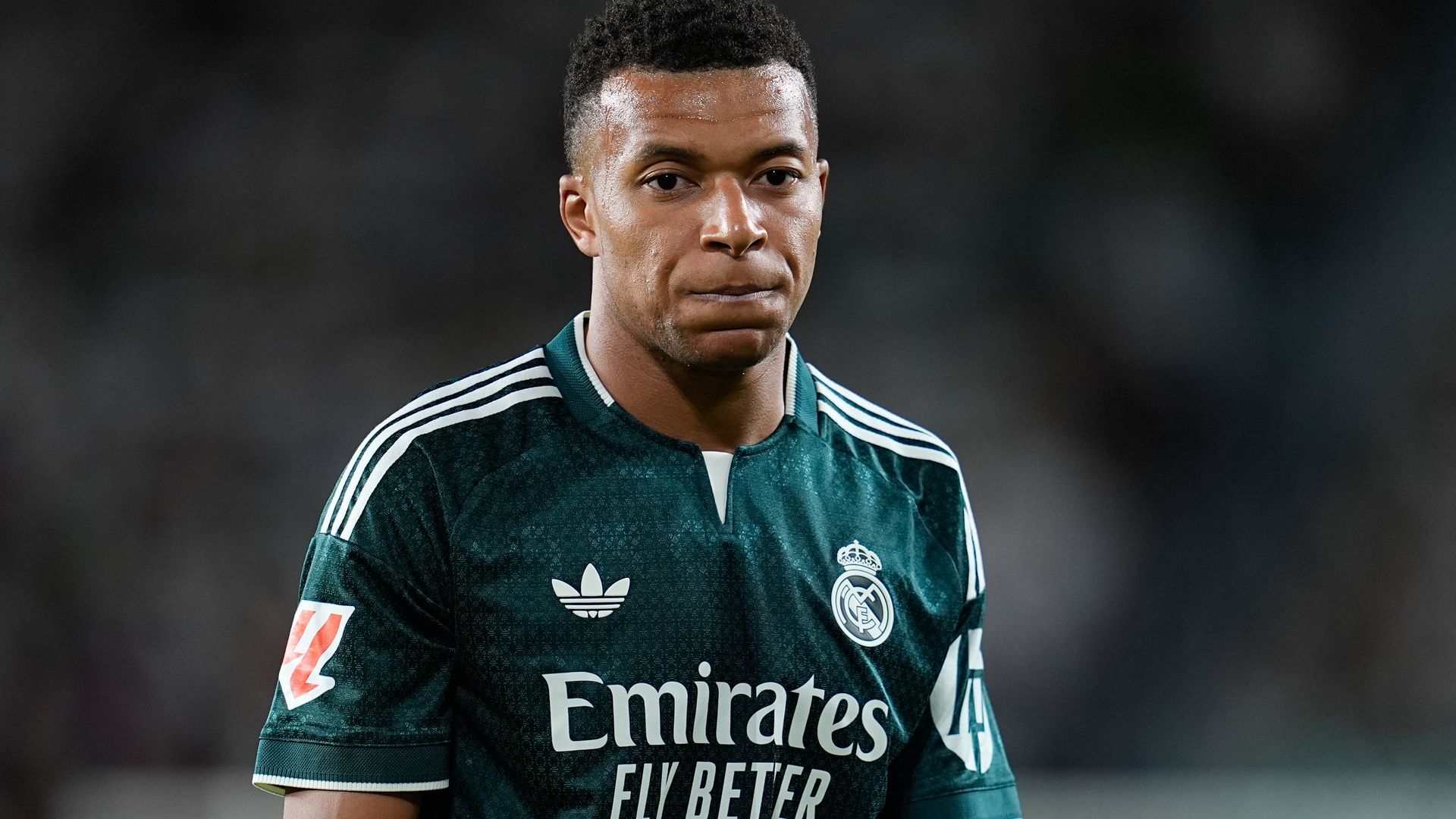 Mbappé asegura tener "toda la solidaridad con Ceuta", pero que no quiere "poner prioridad en el sufrimiento" Mbappé asegura tener "toda la solidaridad con Ceuta", pero que no quiere "poner prioridad en el sufrimiento"
