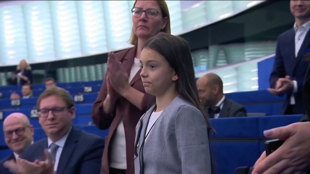 La gran ovación a Sasha Paskal, la gimnasta ucraniana que perdió su pierna por un misil ruso, emociona a toda Europa