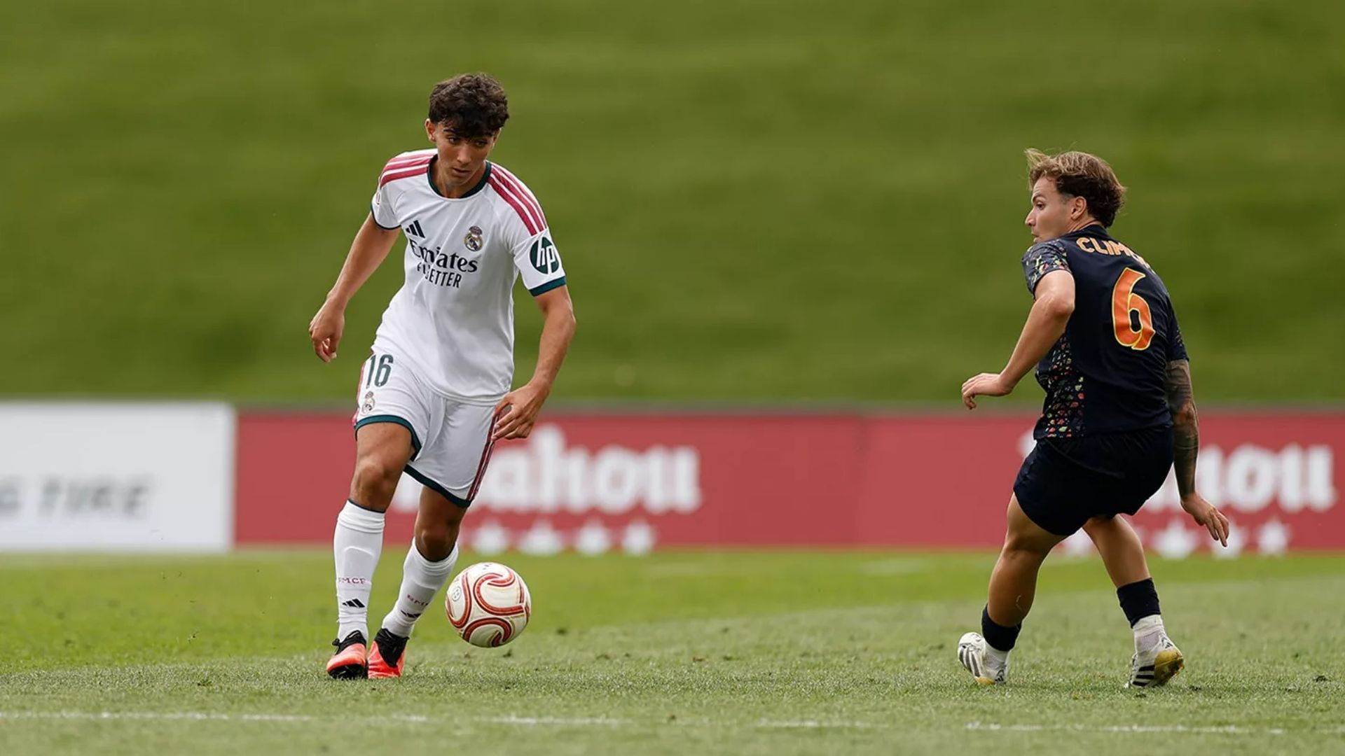 Sergio Martínez, con el Real Madrid Castilla Sergio Martínez, con el Real Madrid Castilla