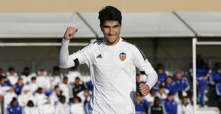 Carlos Soler vuelve a Mestalla