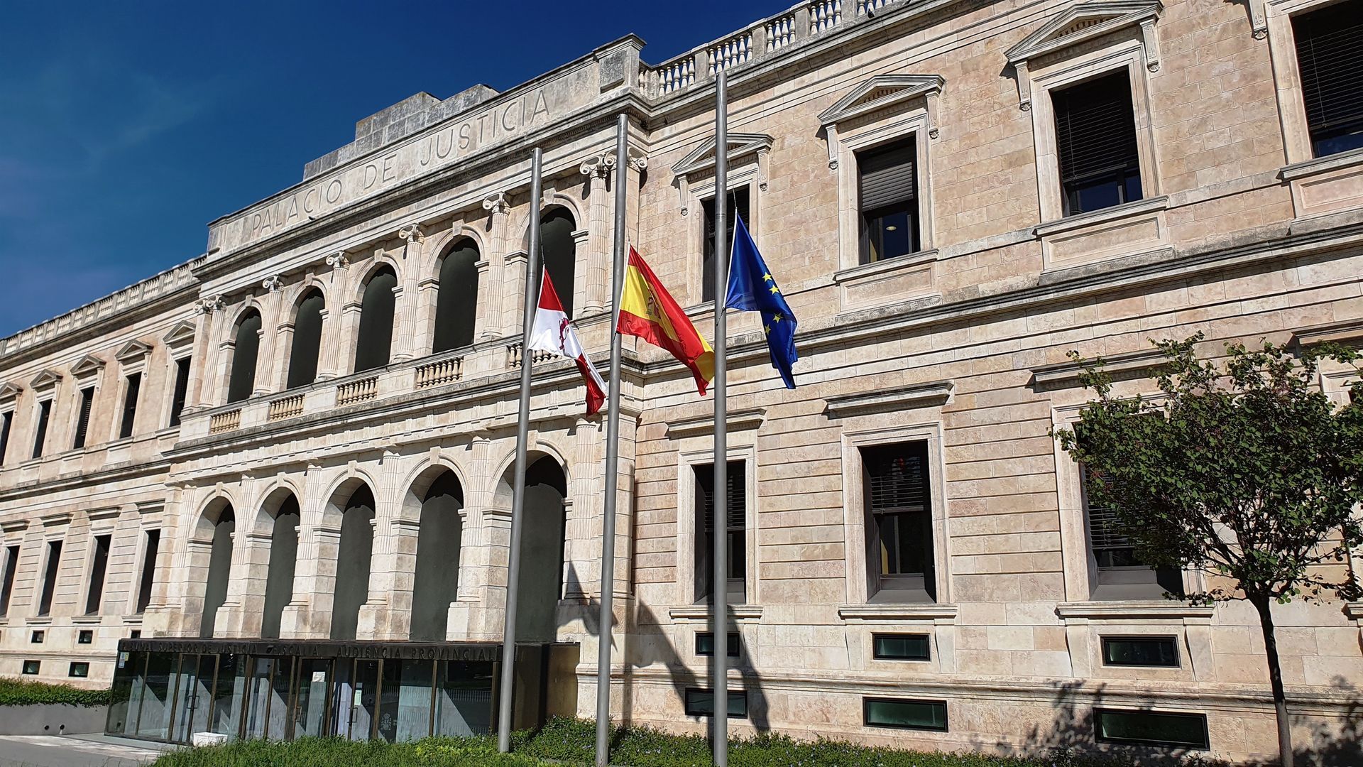 El hombre acusado de matar a su suegro en Aranda era consciente de lo que hacía pese a su historial de brotes psicóticos El hombre acusado de matar a su suegro en Aranda era consciente de lo que hacía pese a su historial de brotes psicóticos
