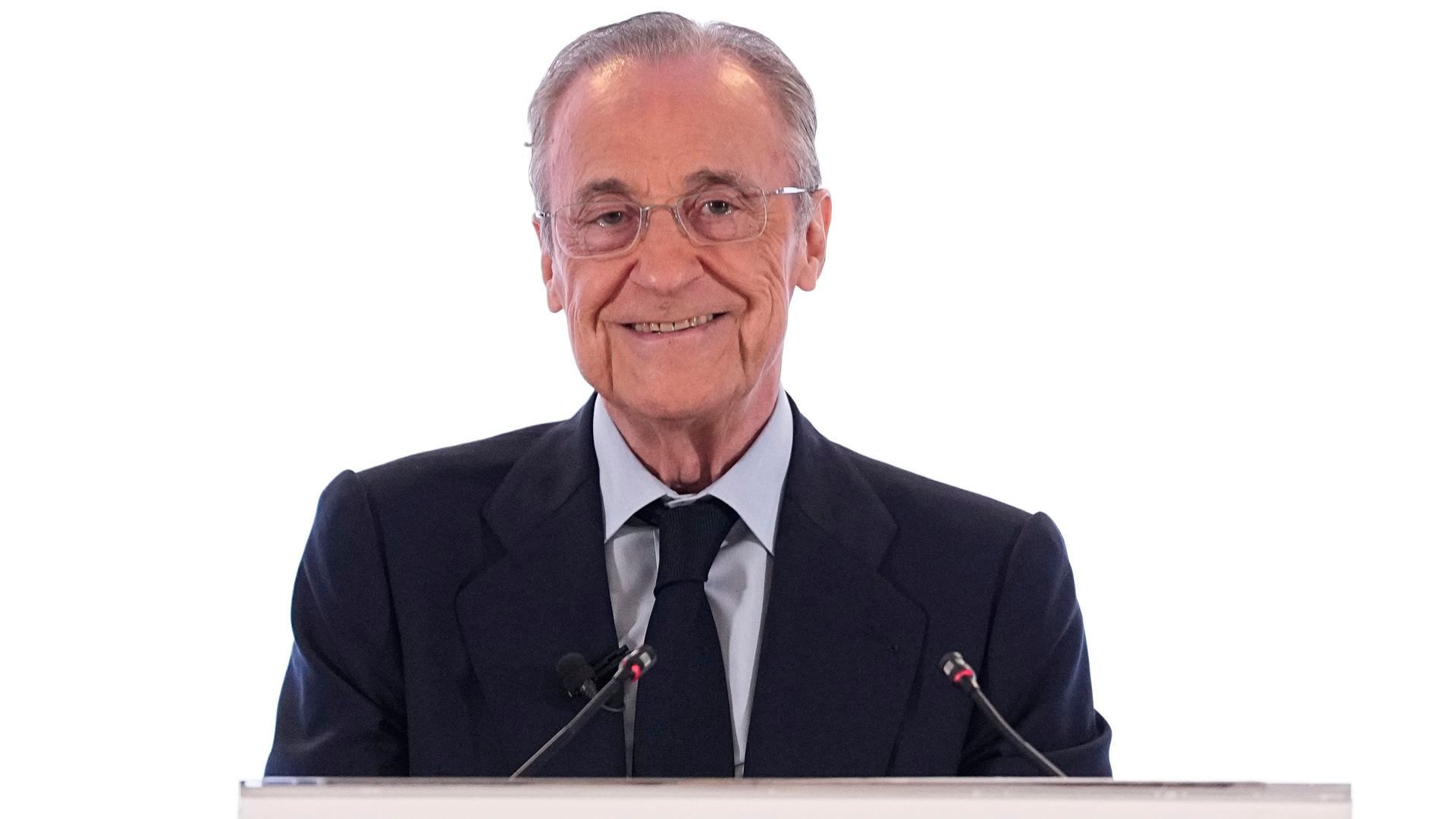 El presidente del Real Madrid, Florentino Pérez, visitará Ceuta acompañado de 'Pirri' y Emilio Butragueño El presidente del Real Madrid, Florentino Pérez, visitará Ceuta acompañado de 'Pirri' y Emilio Butragueño
