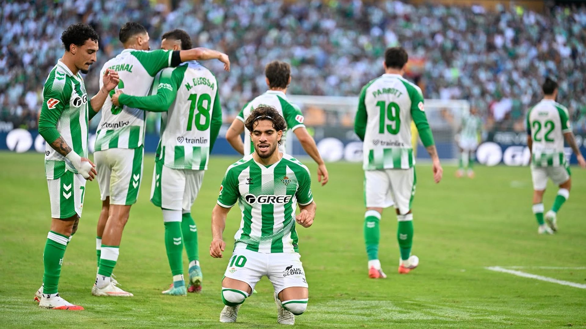 Ez Abde celebra su gol al Getafe