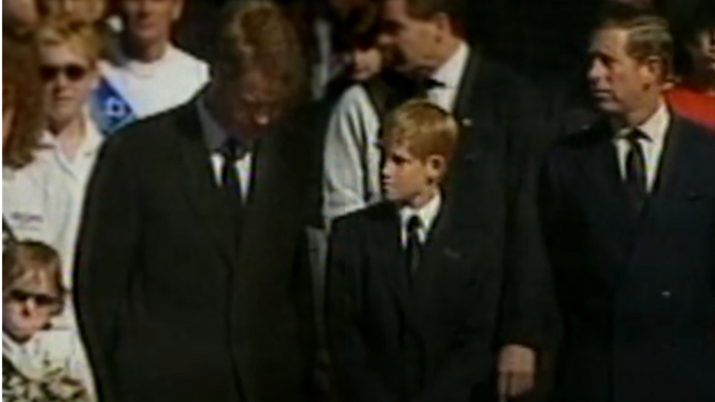 El hermano de Lady Di desvela el comentario que le hizo Carlos III durante el funeral: “Tranquilo, pronto la olvidaremos”