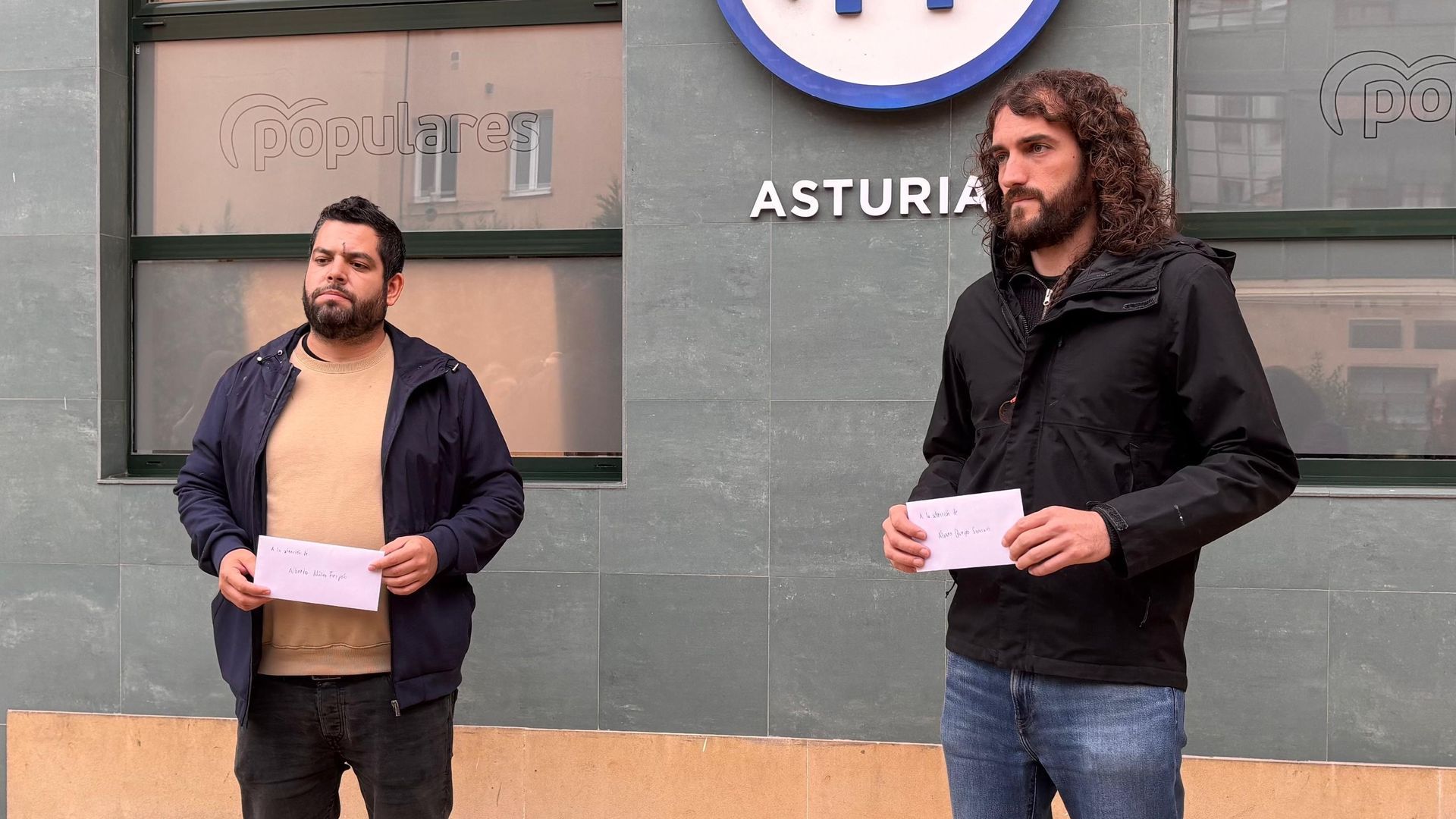 Los agredidos durante San Mateo, Rubén Rosón y Jorge Fernández, de AMA Asturies Los agredidos durante San Mateo, Rubén Rosón y Jorge Fernández, de AMA Asturies