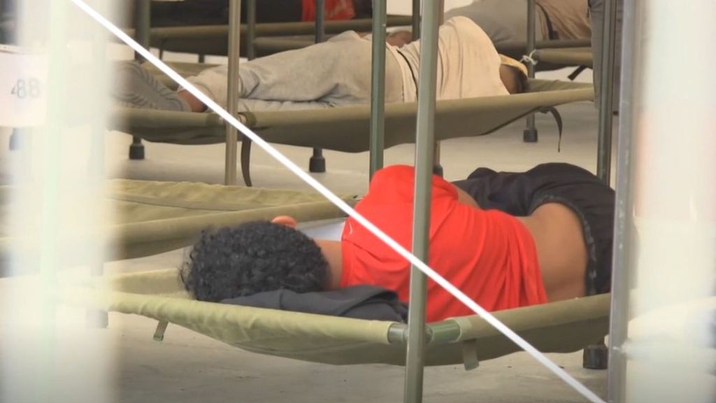 Así es el campamento que acoge a 1.700 migrantes en Ceuta: cómo ha funcionado la entrada y cuál es su objetivo
