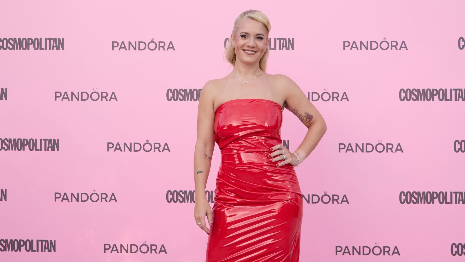 Henar Álvarez recibió el Premio Cosmopolitan en la categoría de 'Humor' Henar Álvarez recibió el Premio Cosmopolitan en la categoría de 'Humor'