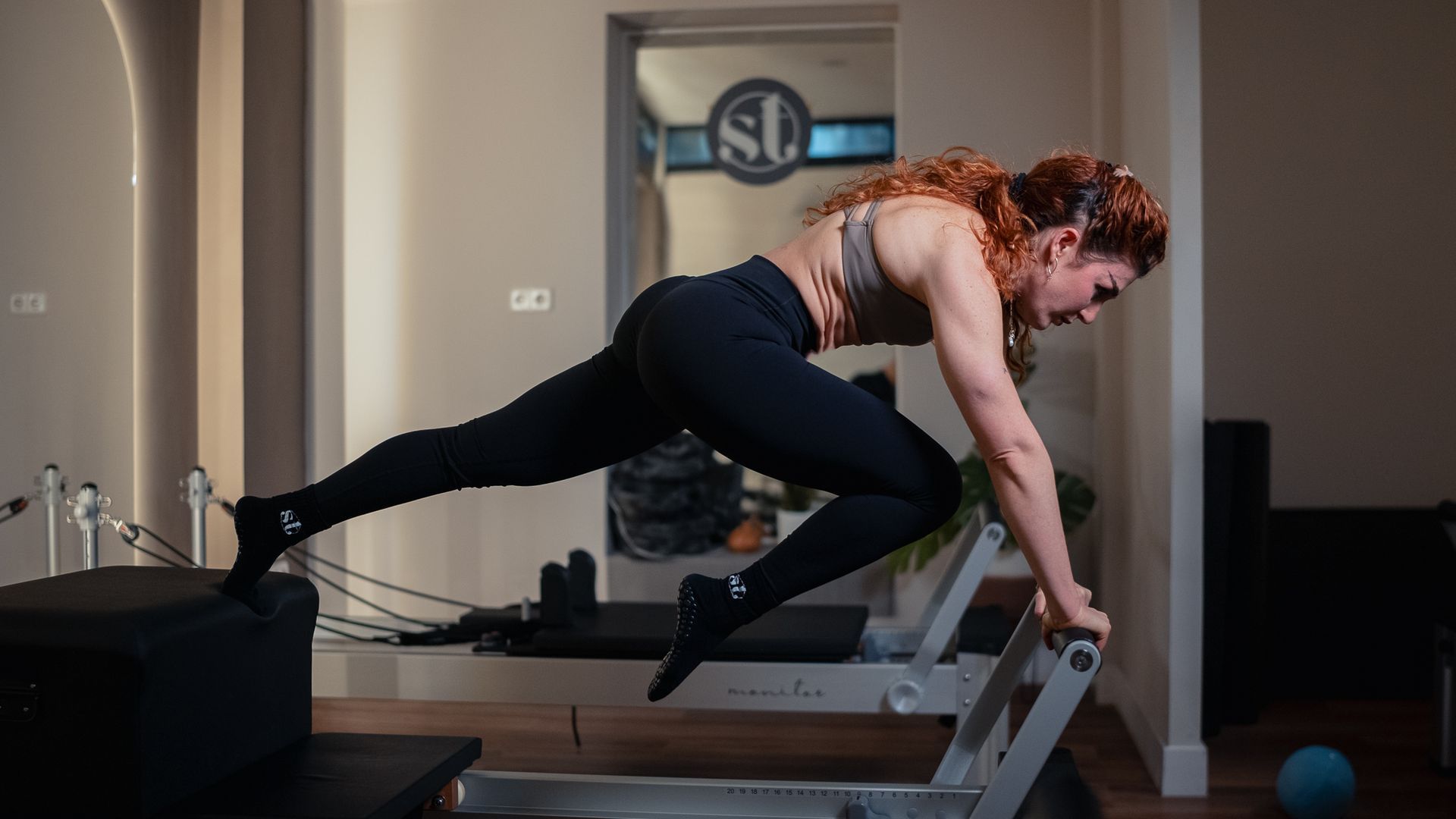 La instructora de pilates reformer y cofundadora de Sistribe, Flavia del Mastro La instructora de pilates reformer y cofundadora de Sistribe, Flavia del Mastro