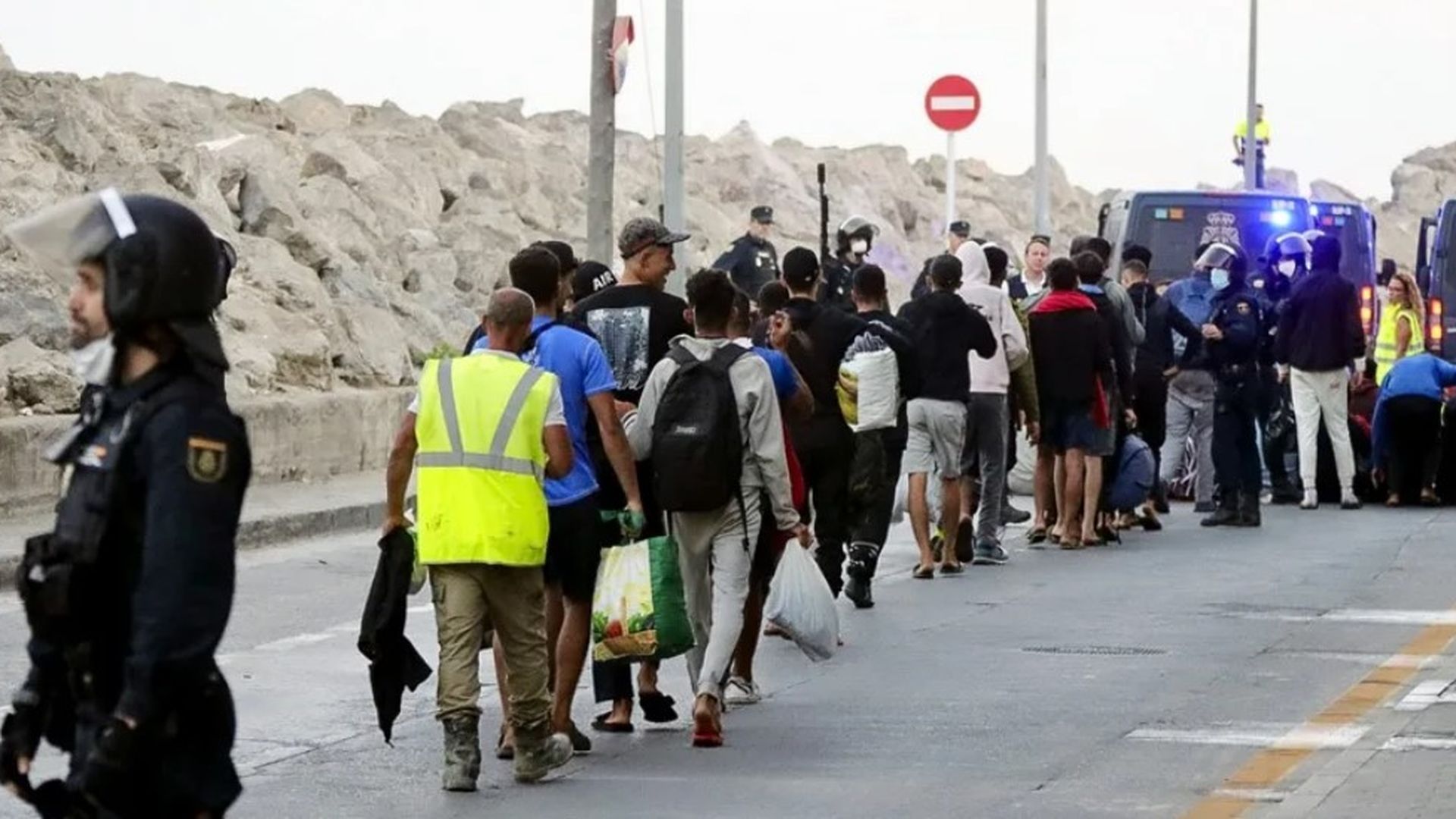 El Gobierno tratará de censar a 13.000 migrantes que siguen en Ceuta