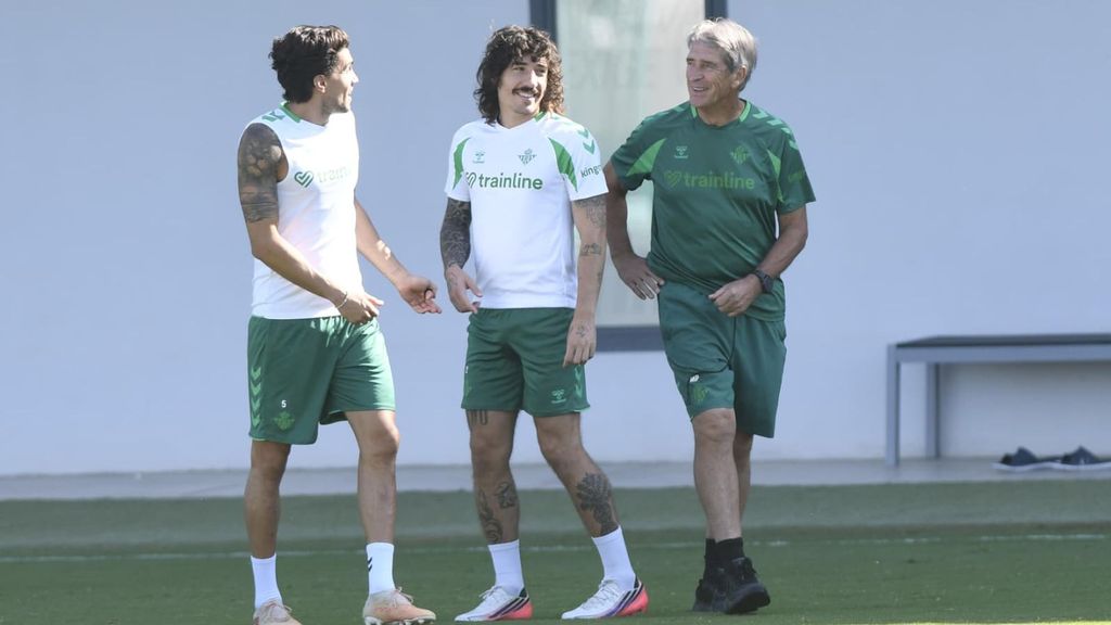Entrenamiento del Betis en la previa del partido ante el Deportivo