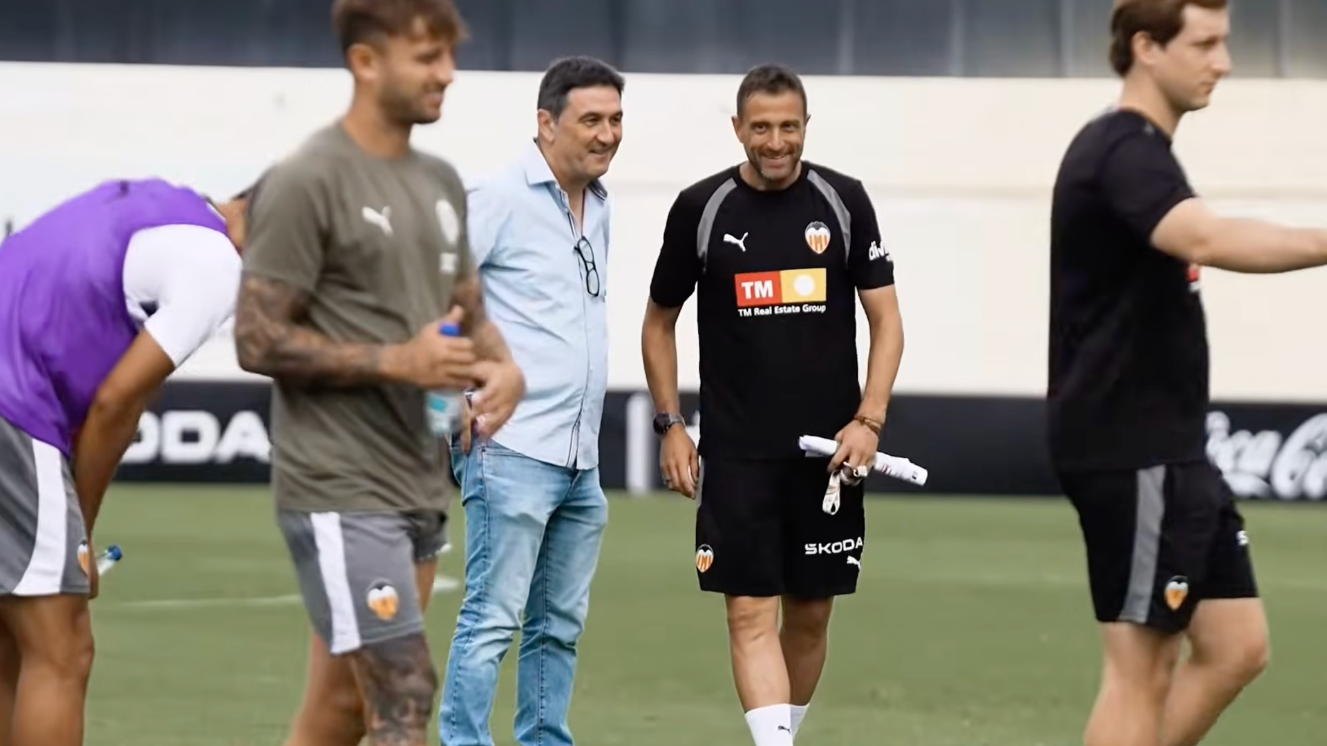 Braulio visita el entrenamiento del Valencia CF