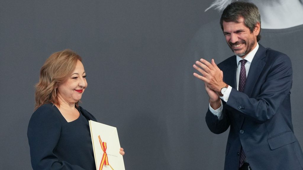 Carmen Machi, emocionada tras recibir el Premio Nacional de Cinematografía en San Sebastián: "El cine abre la mente"