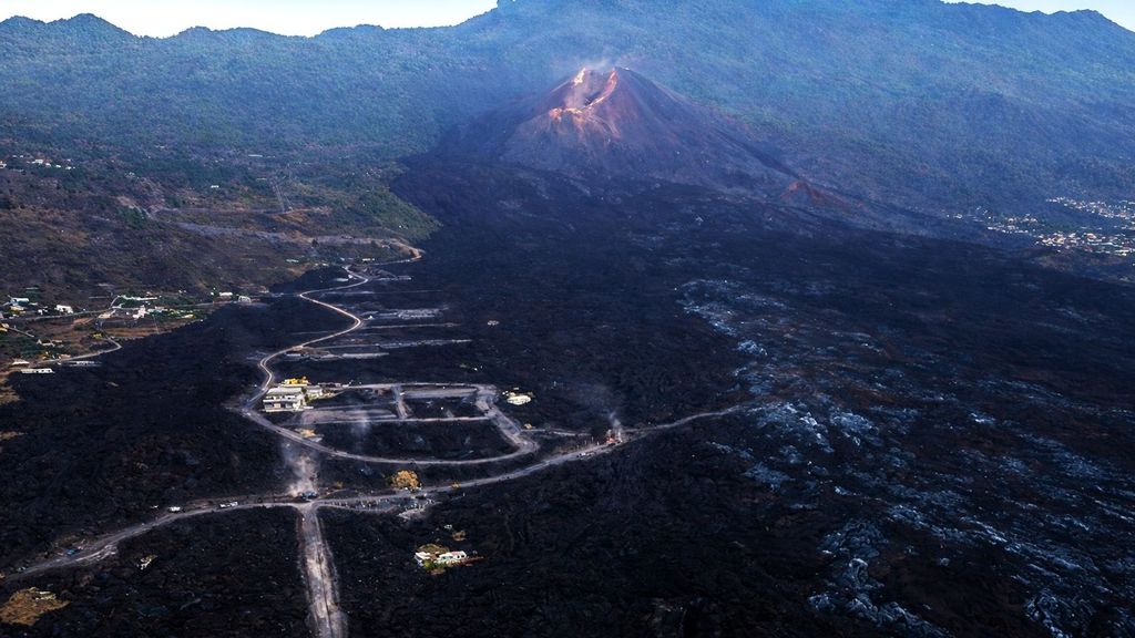 Cinco años después de la erupción del volcán de La Palma: "Ahora es lo peor, es una tragedia que vives con ella"