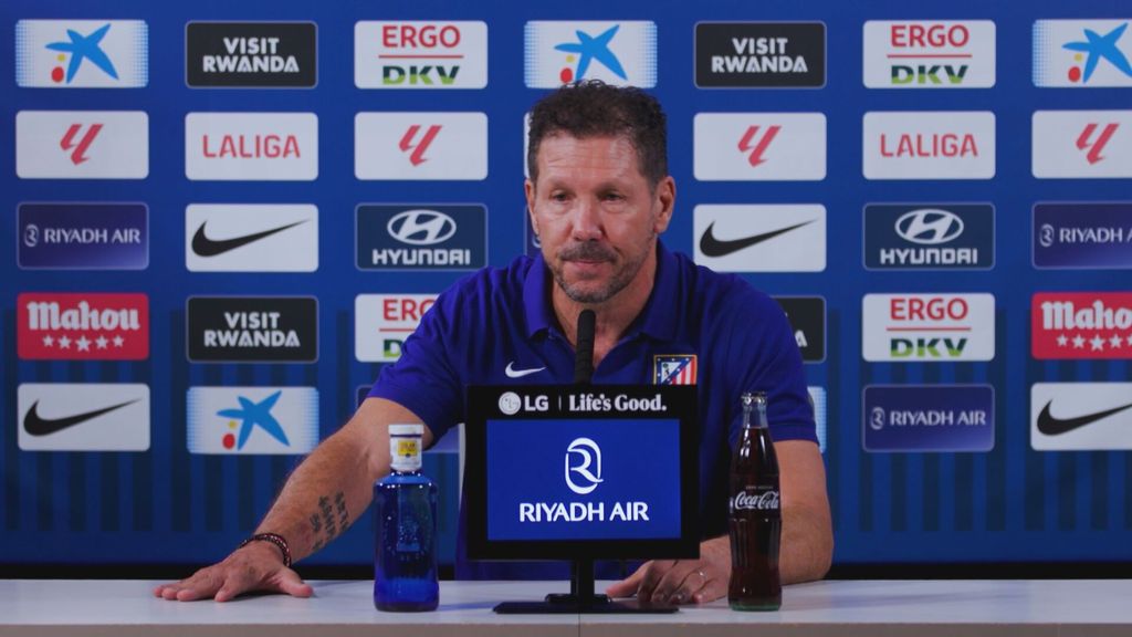 Simeone deja en el aire a Julián Álvarez y le pone deberes a Grimaldo en el Atlético